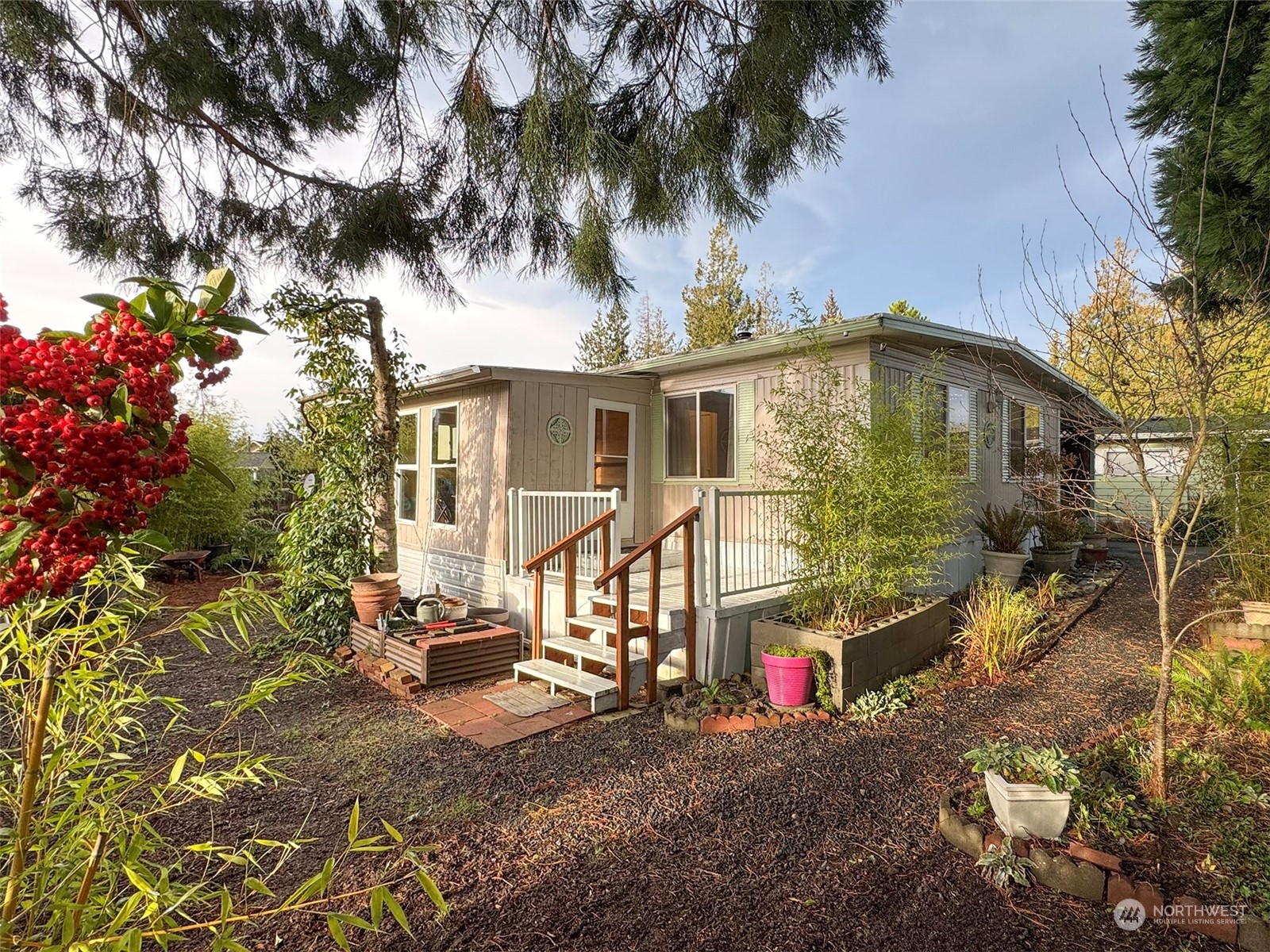 90 Baywood Village Road, Unit 9 Sequim, WA 98382 - Photo 2 of 40 Gallery Image 2