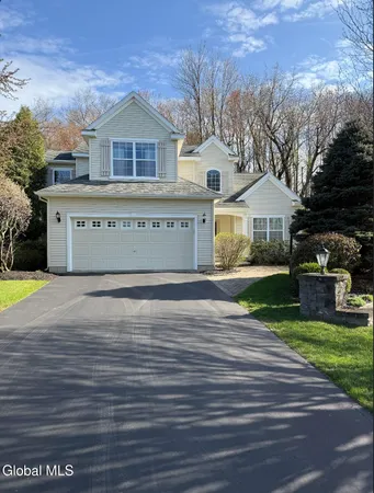 $3,800 | 25 Brittany Oaks, Clifton Park, NY 12065