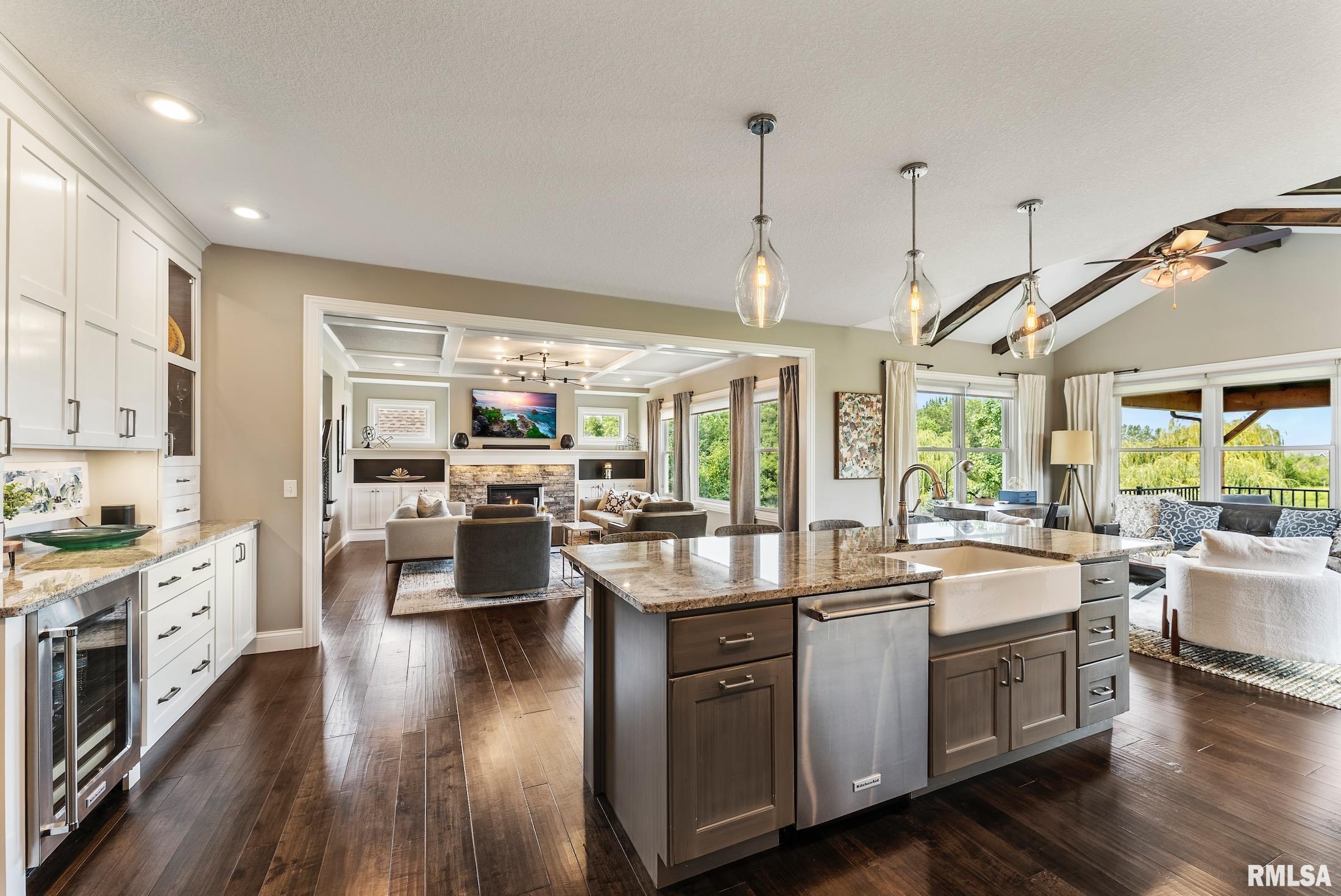 6476 Cardinal Road Bettendorf, IA 52722 - Photo 19 of 61 Gallery Image 19