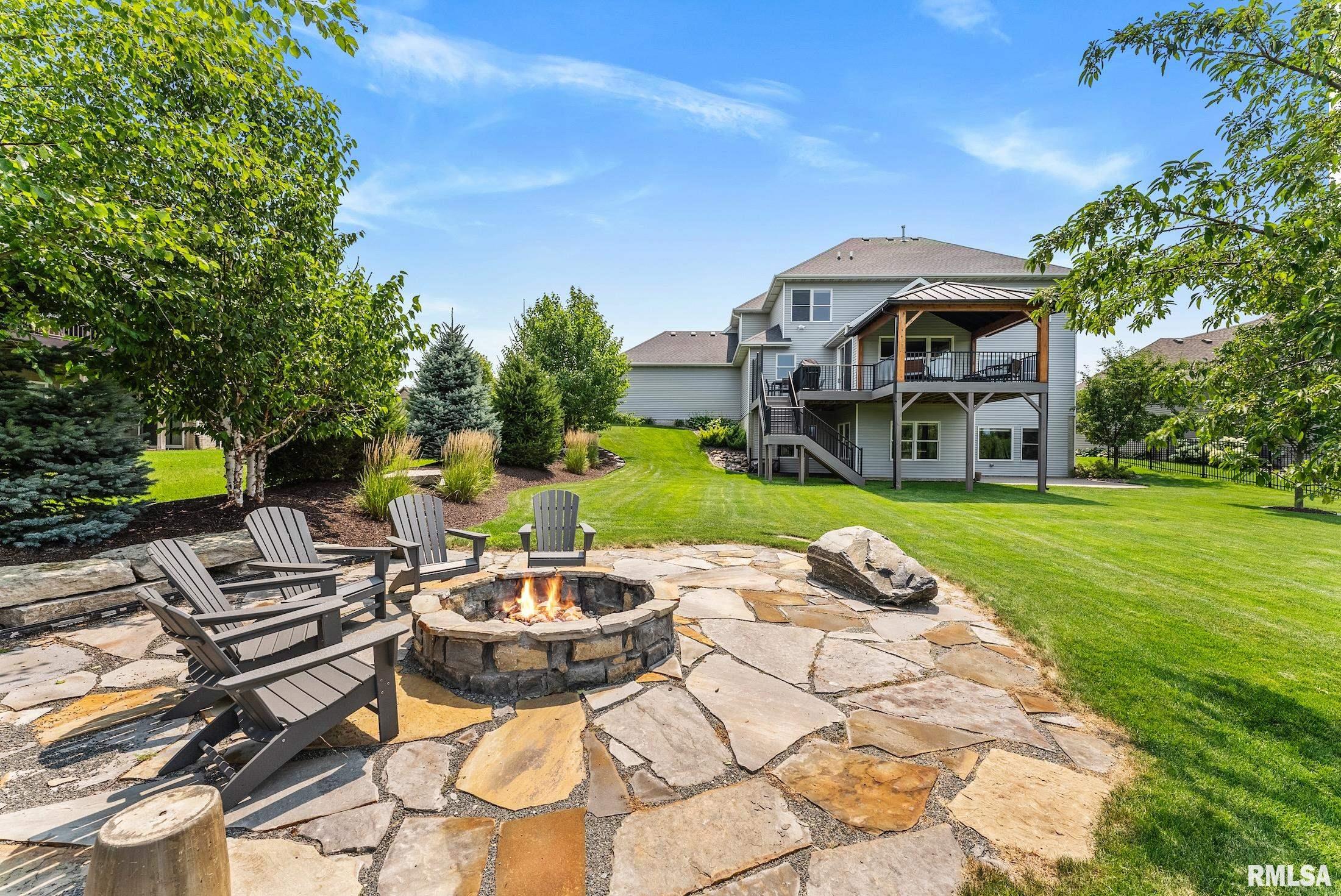 6476 Cardinal Road Bettendorf, IA 52722 - Photo 2 of 61 Gallery Image 2
