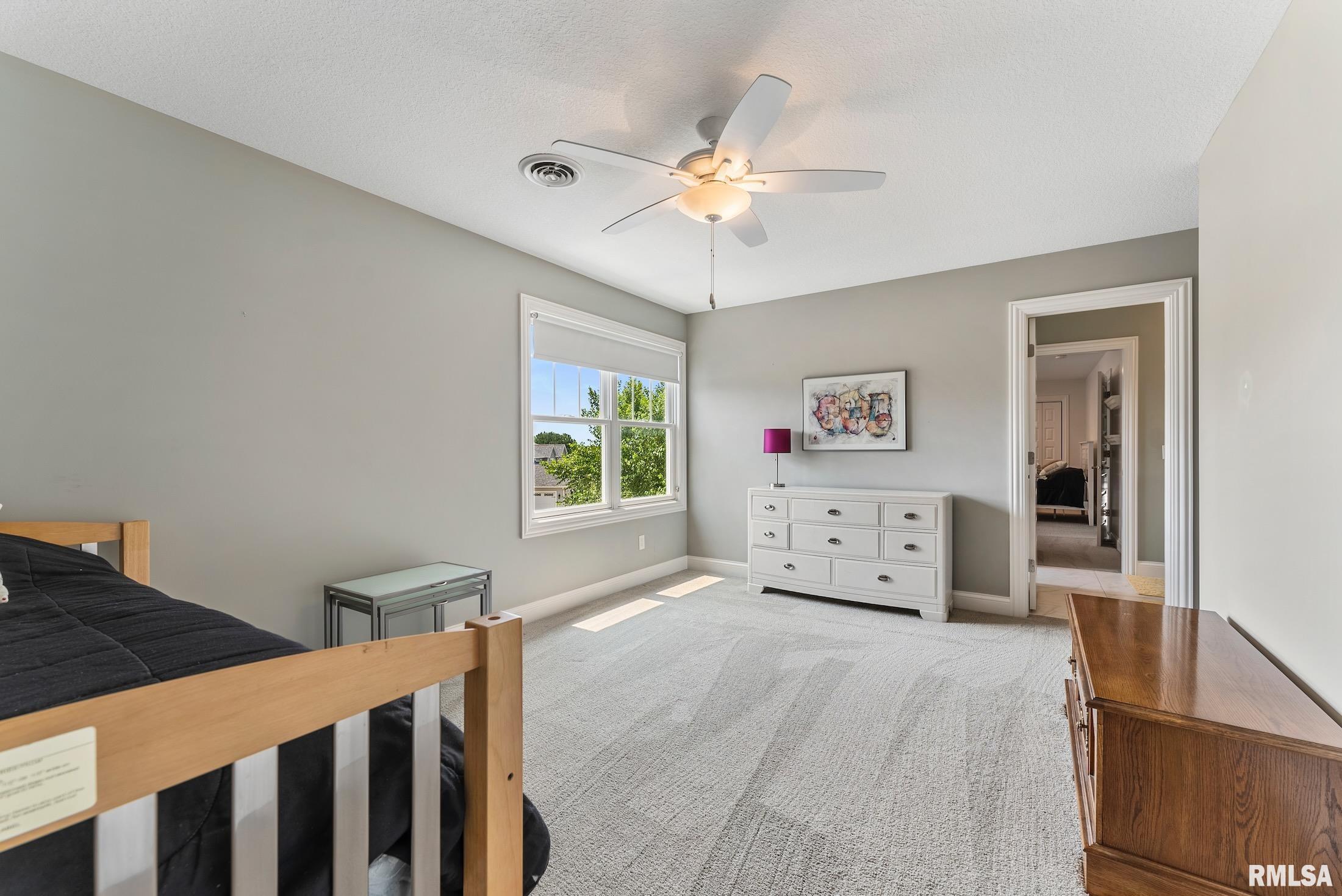 6476 Cardinal Road Bettendorf, IA 52722 - Photo 43 of 61 Gallery Image 43