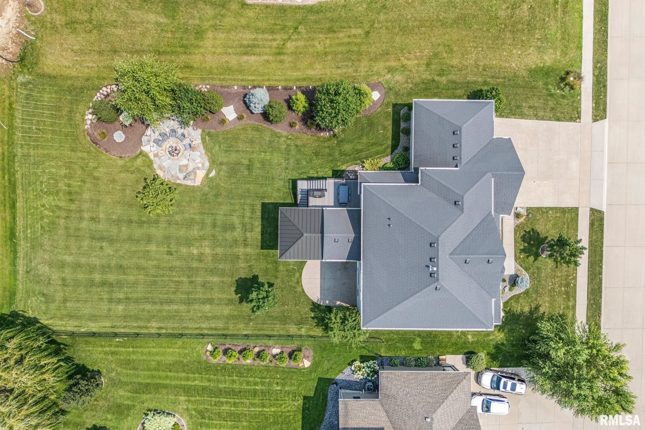 6476 Cardinal Road Bettendorf, IA 52722 - Photo 52 of 61 Gallery Image 52
