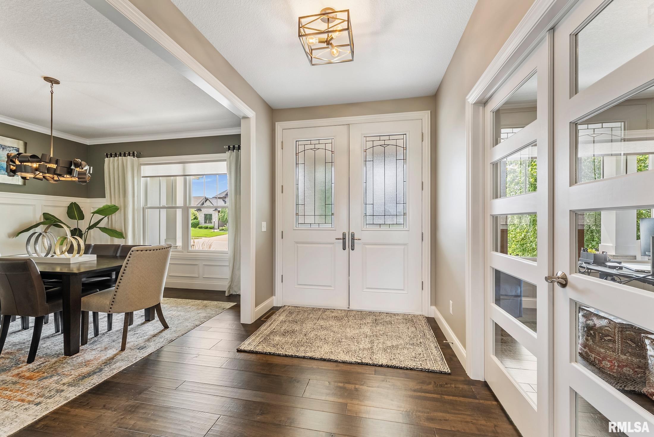 6476 Cardinal Road Bettendorf, IA 52722 - Photo 7 of 61 Gallery Image 7