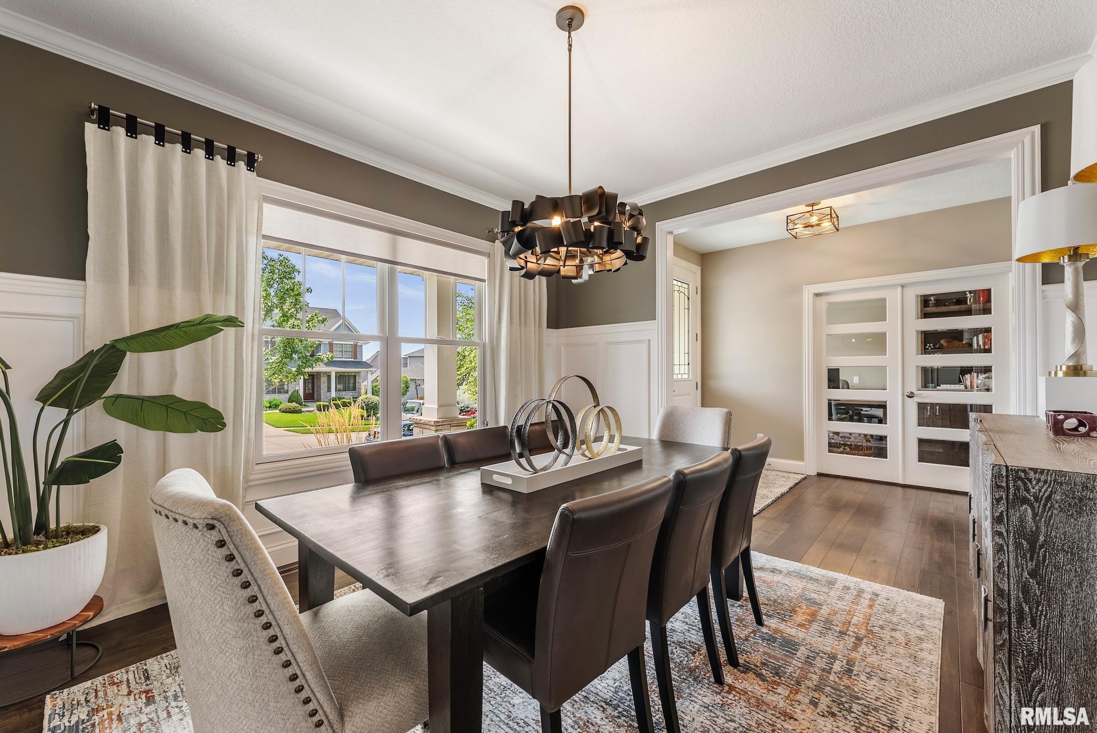 6476 Cardinal Road Bettendorf, IA 52722 - Photo 9 of 61 Gallery Image 9