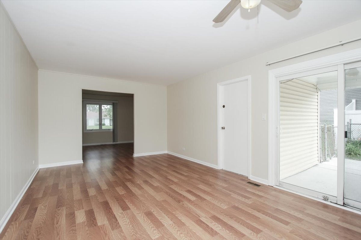 1475 Rosedale Lane Hoffman Estates, IL 60169 - Photo 12 of 25