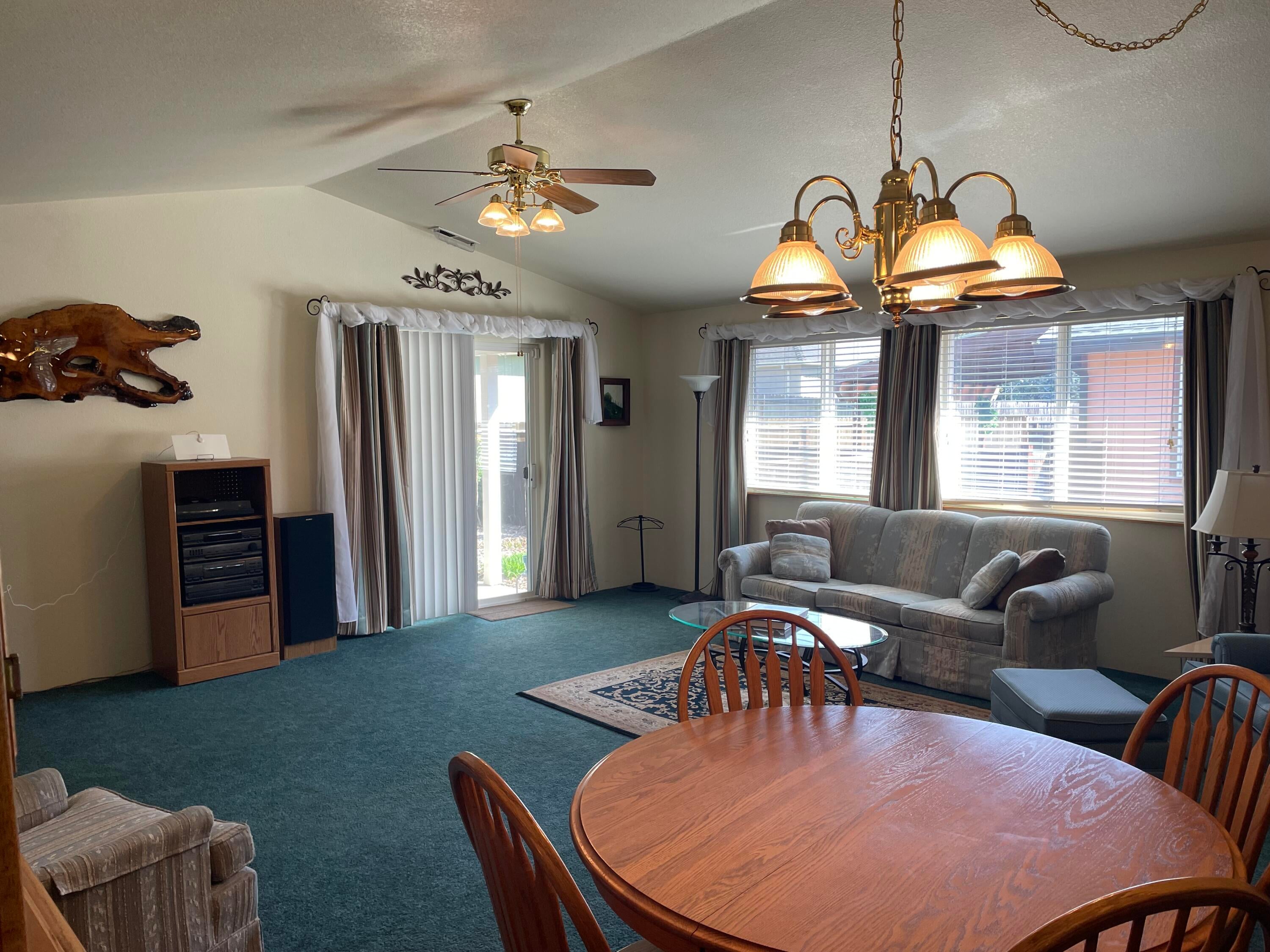 783 Tami Road Grants Pass, OR 97526 - Photo 4 of 19 IMG-4563