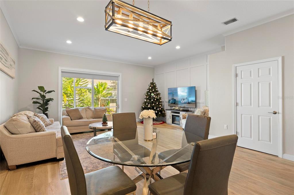 1461 Ridge Terrace Tarpon Springs, FL 34689 - Photo 12 of 25 a living room with furniture and a window