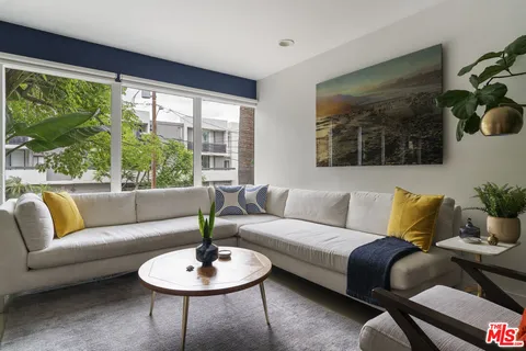 $799,000 | 1145 Larrabee Street, Unit 9, West Hollywood, CA 90069