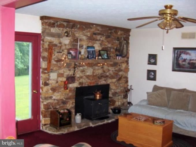 245 Nesbitt Road Colora, MD 21917 - Photo 5 of 7 Living Room
