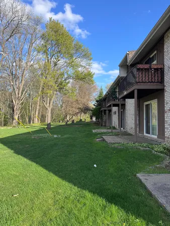 $1,445 | 7640 Woodview Street, Unit 1, Westland, MI 48185