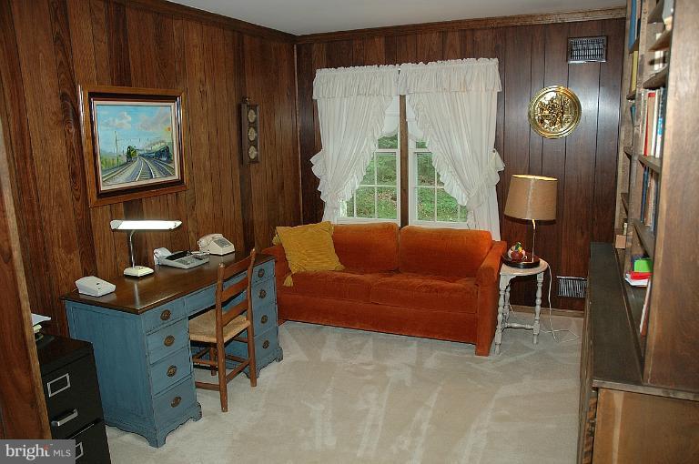 1082 Old Cedar Road McLean, VA 22102 - Photo 10 of 14 Interior (General)