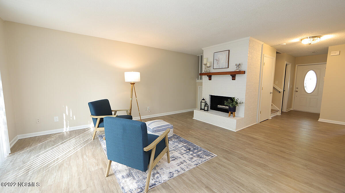 3959 Wendy Lane Raleigh, NC 27606 - Photo 4 of 23 3959 Wendy LaneC