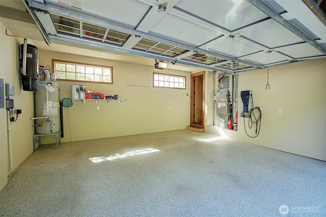 $10,000 | 2301 East Lake Sammamish Parkway Northeast, Sammamish, WA 98074