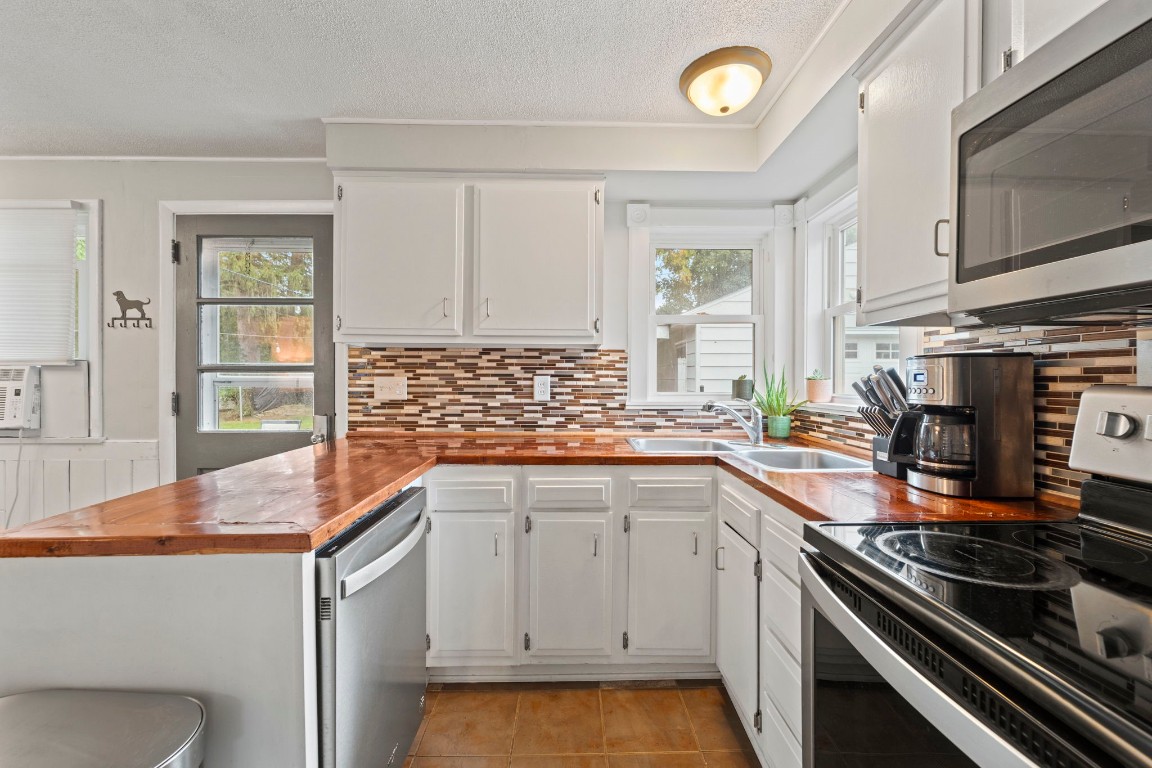 26 Ritchie Road Binghamton, NY 13901 - Photo 8 of 31 Gallery Image 8