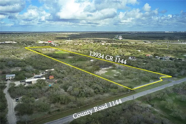 $575,000 | Undisclosed Address, Sinton, TX 78387