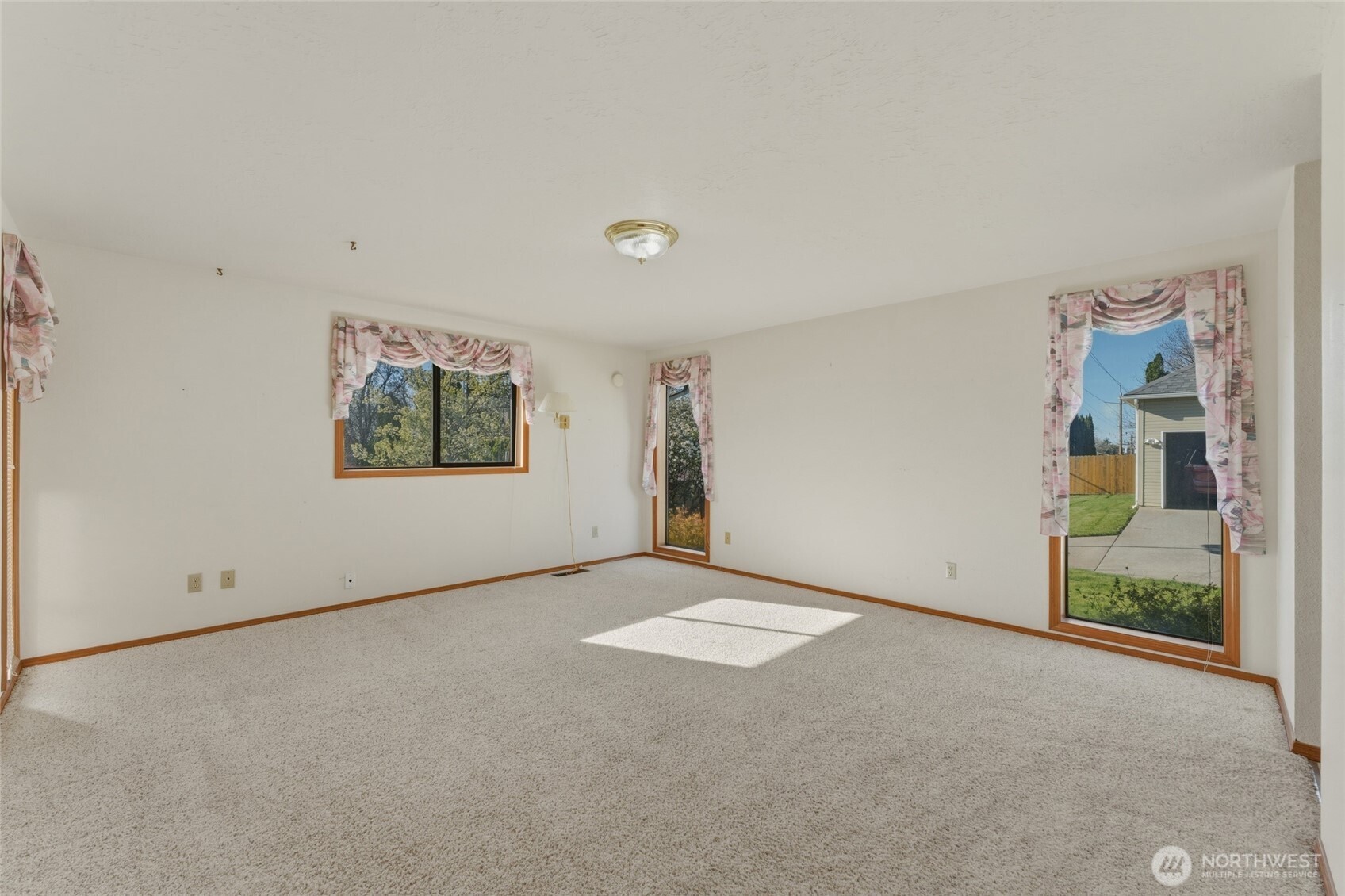 807 Southeast Sentry Drive College Place, WA 99324 - Photo 14 of 21