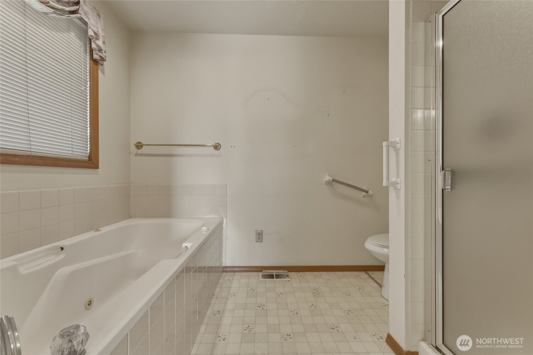 807 Southeast Sentry Drive College Place, WA 99324 - Photo 17 of 21