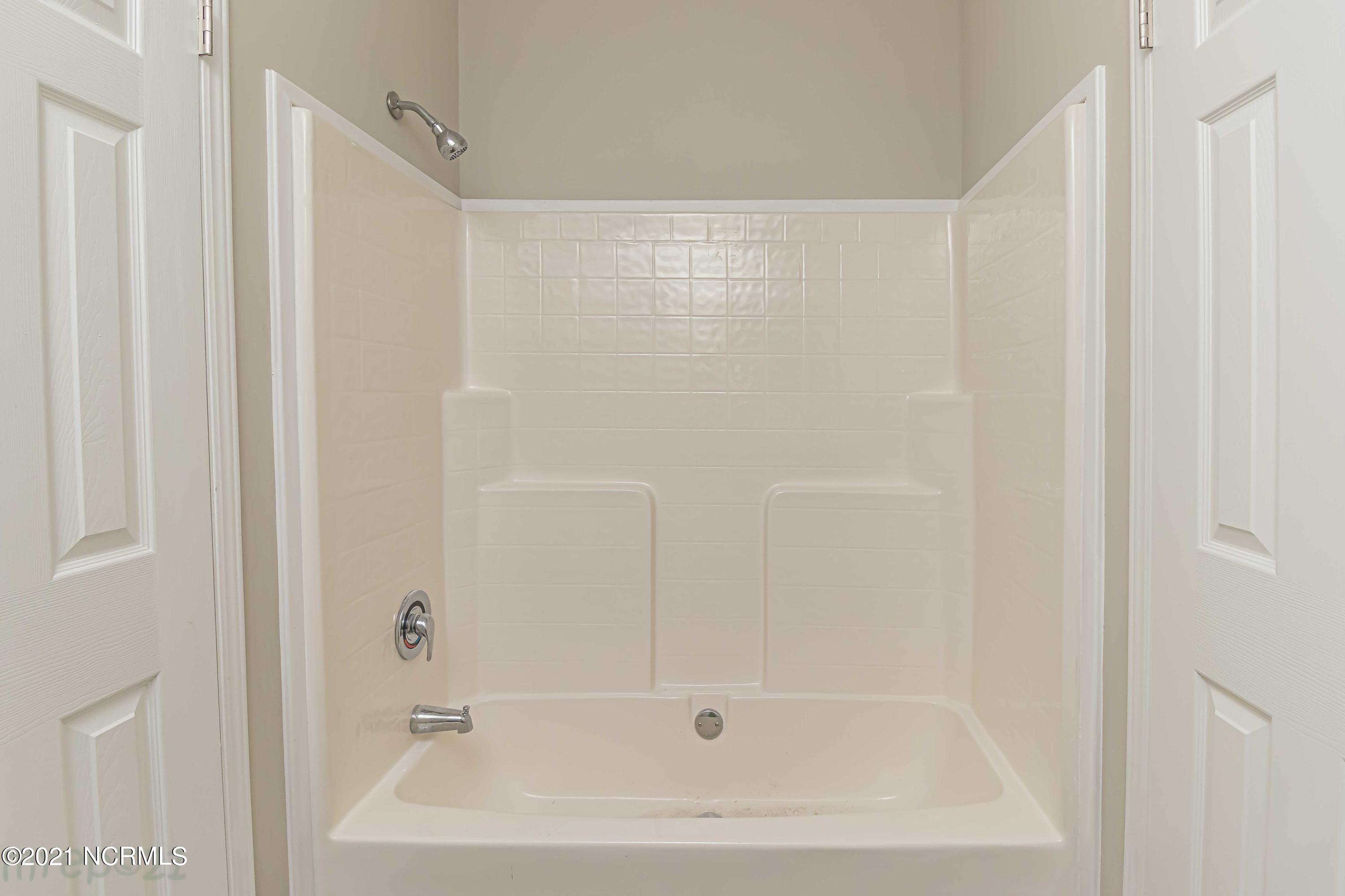 2975 Laurel Ridge Lane Kinston, NC 28504 - Photo 31 of 54 IMG_5441