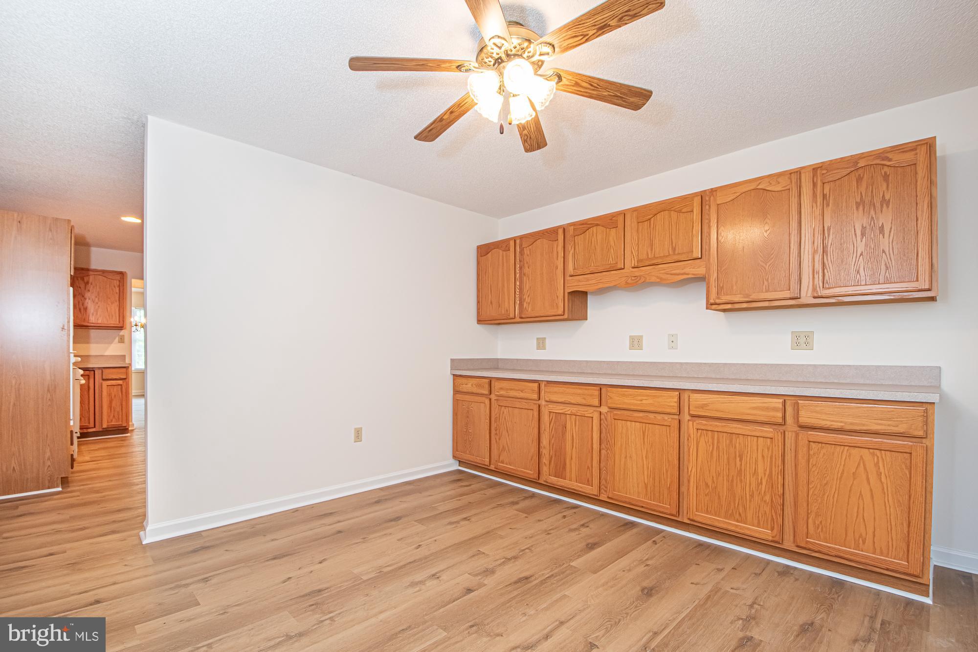 1001 North Timber Ridge Road Cross Junction, VA 22625 - Photo 22 of 69 Second dining area