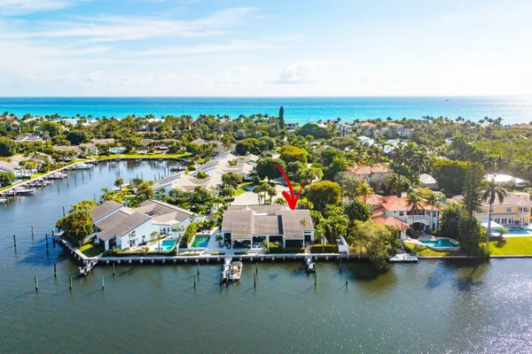 $4,295,000 | 6110 North Ocean Boulevard, Unit 40, Ocean Ridge, FL 33435