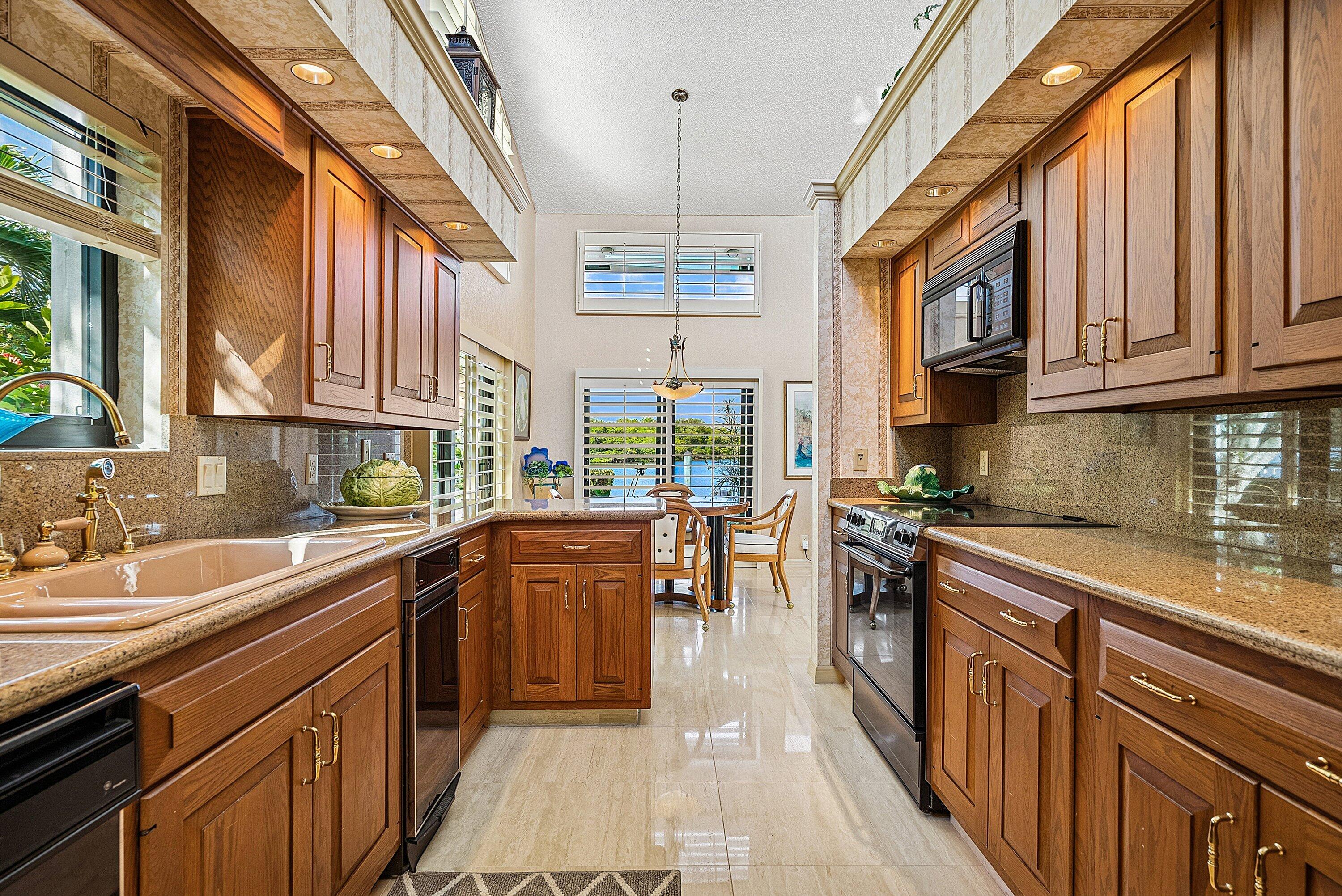 6110 North Ocean Boulevard, Unit 40 Ocean Ridge, FL 33435 - Photo 24 of 69 021-6110NorthOceanBoulevard-40-OceanRidg