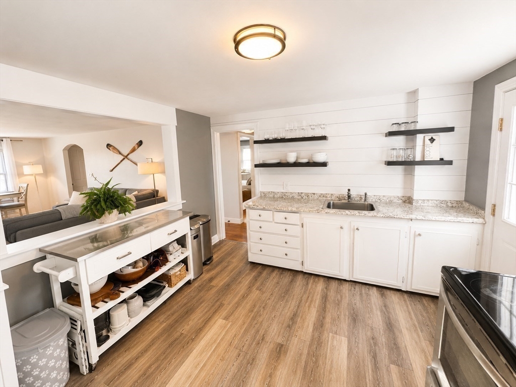 11 Grace Road Quincy, MA 02169 - Photo 15 of 33