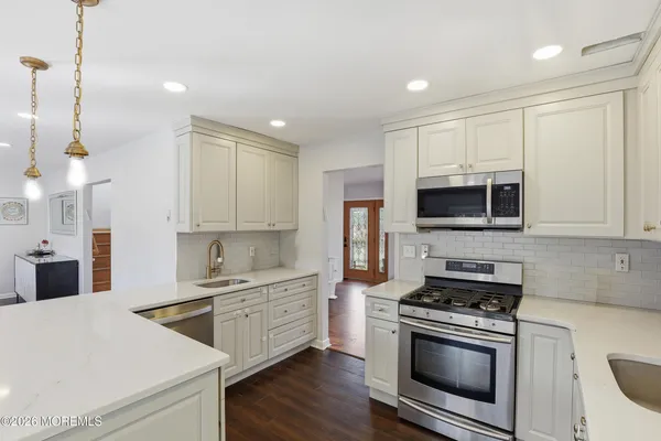 $899,000 | 9 Stacy Court, Jackson, NJ 08527