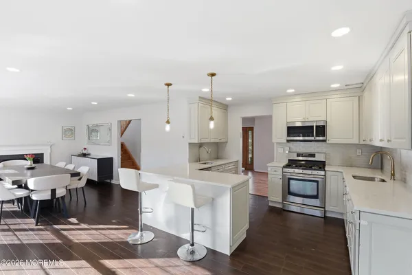 $899,000 | 9 Stacy Court, Jackson, NJ 08527