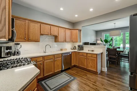 $625,000 | 4256 Stableford Lane, Naperville, IL 60564