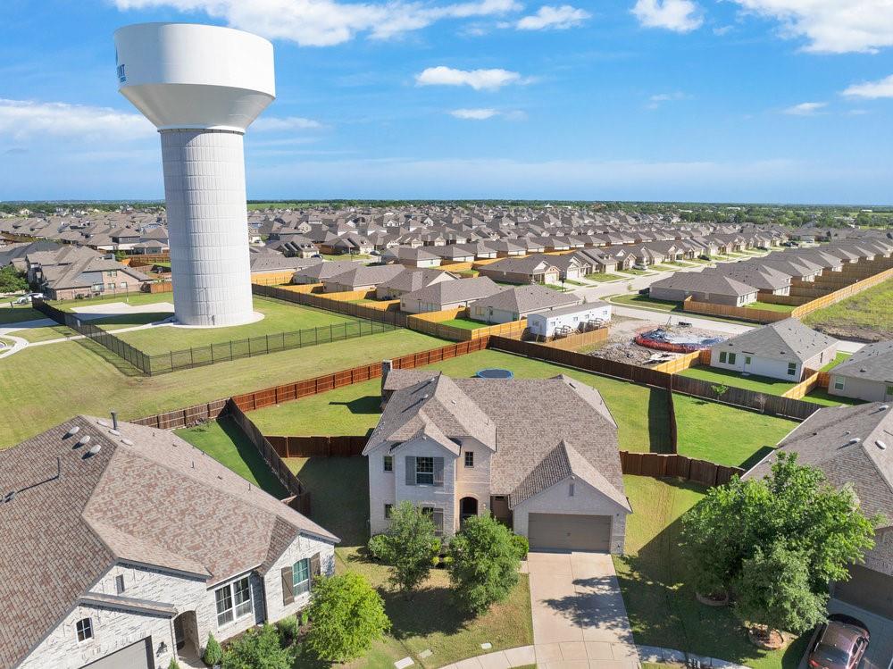 2044 Longbridge Road Forney, TX 75126 - Photo 39 of 40 an aerial view of houses with outdoor space