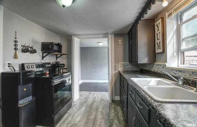 $135,000 | 607 2nd Street, Camanche, IA 52730