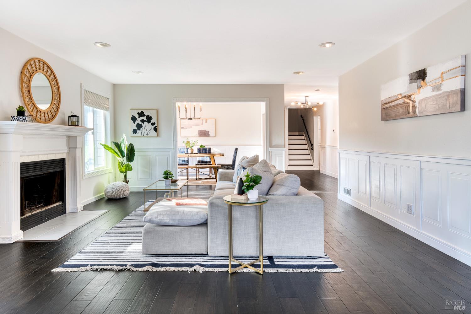 1534 Buchanan Street Novato, CA 94947 - Photo 7 of 30 Living Room