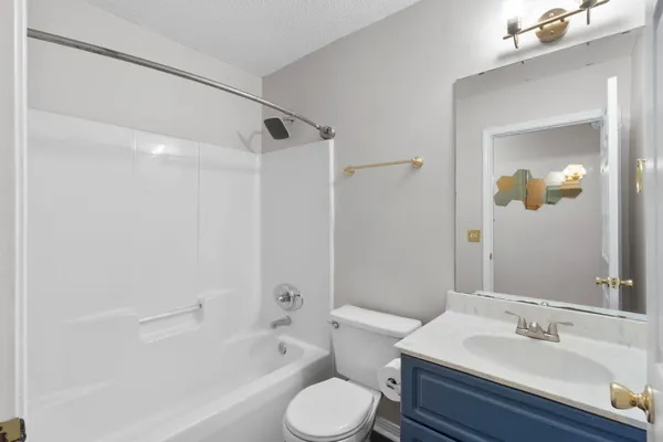 $2,175 | 504 Easy Street, Fort Walton Beach, FL 32547