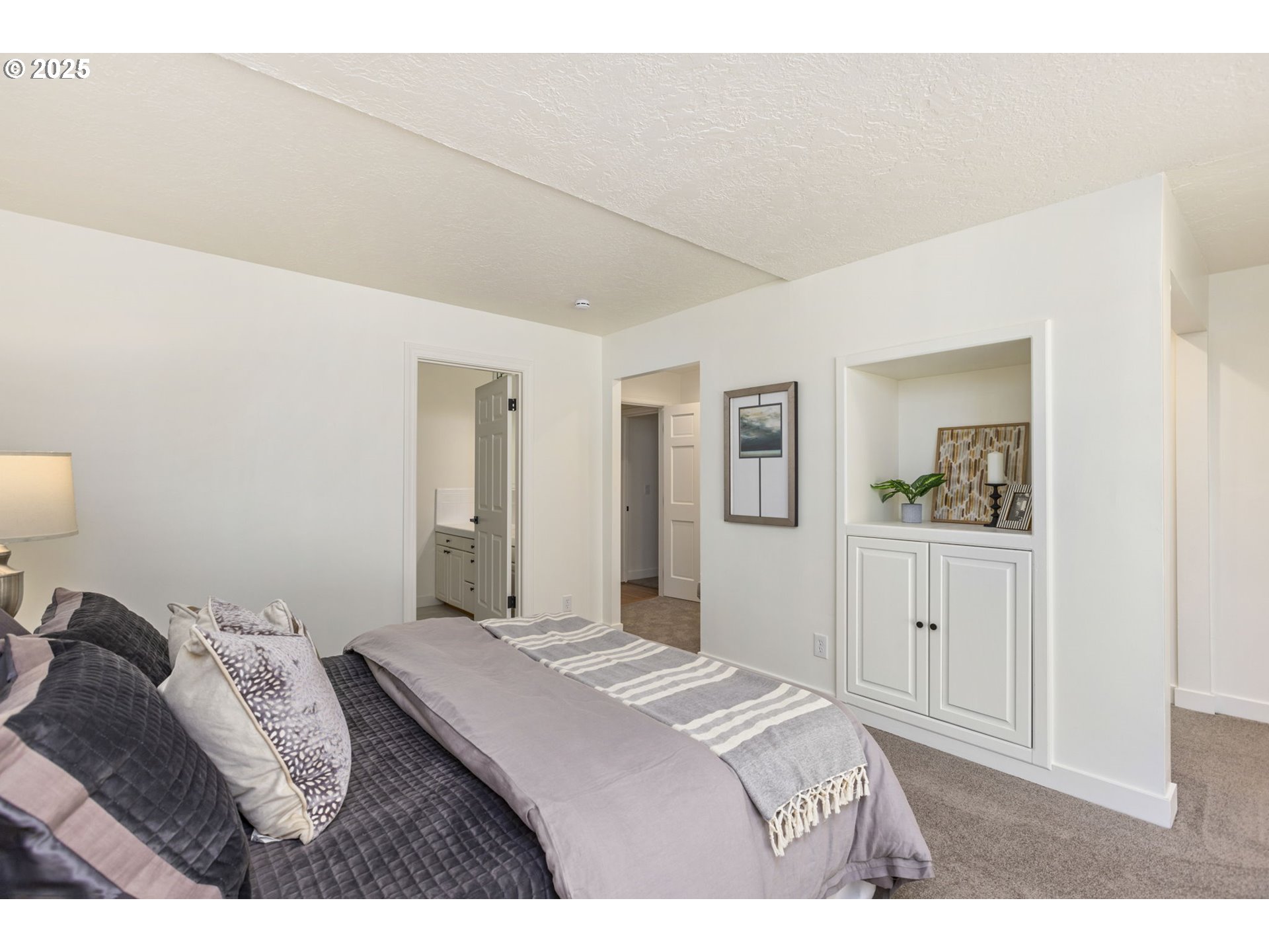 3412 Southwest 13th Avenue Portland, OR 97239 - Photo 14 of 47