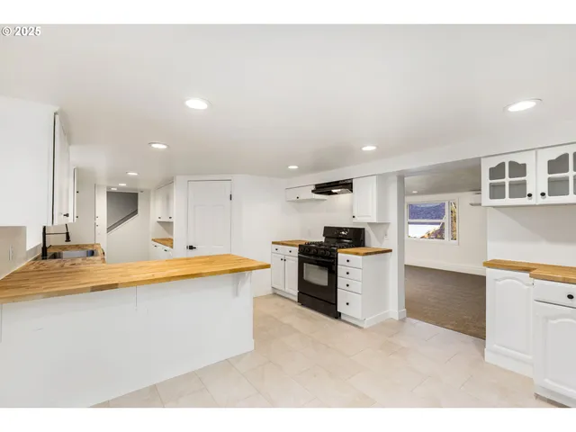 $839,900 | 3412 Southwest 13th Avenue, Portland, OR 97239