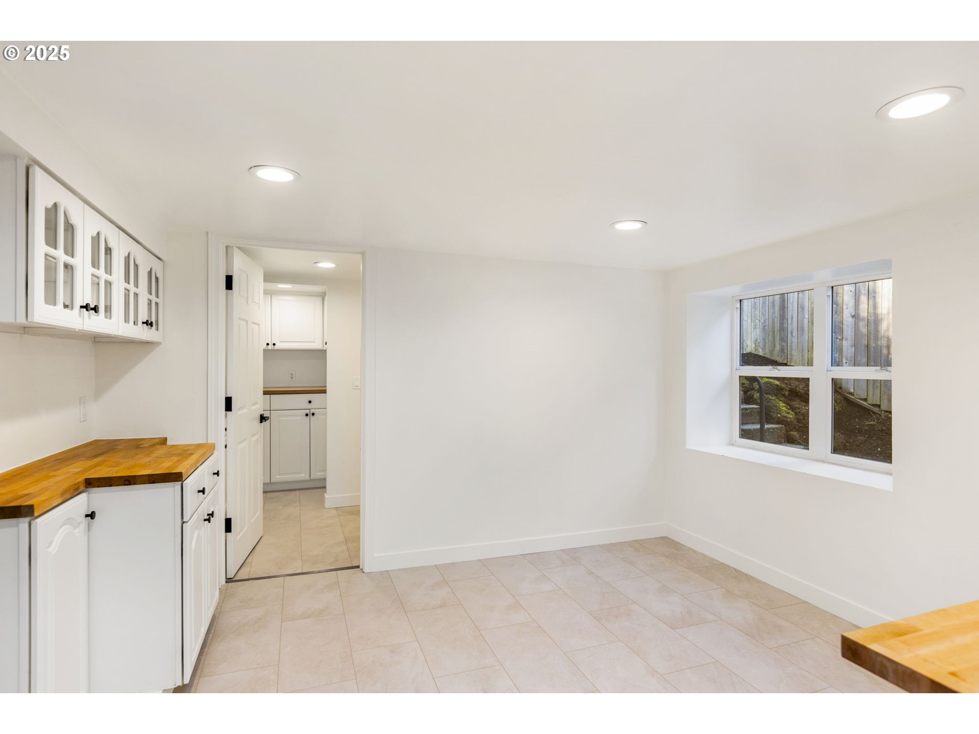 3412 Southwest 13th Avenue Portland, OR 97239 - Photo 38 of 47