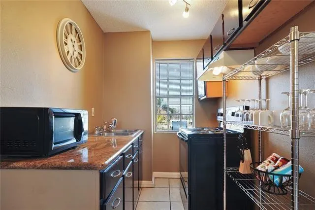 $399,000 | 2815-17 Mistletoe Street, New Orleans, LA 70118