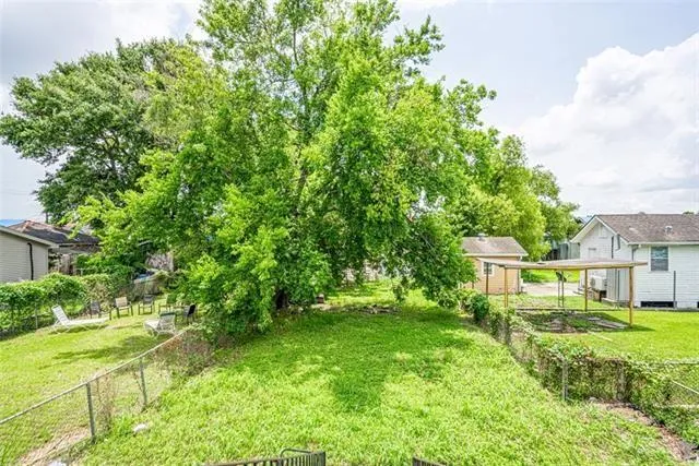 $399,000 | 2815-17 Mistletoe Street, New Orleans, LA 70118