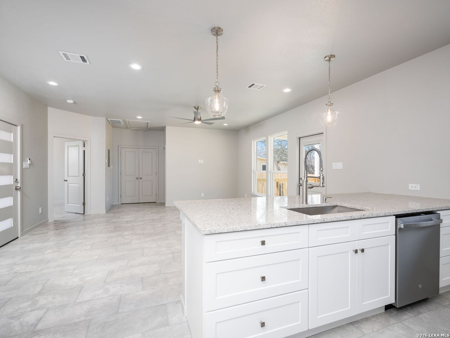 14657 Main Street Lytle, TX 78052 - Photo 12 of 31