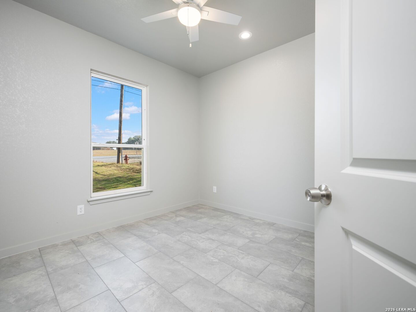 14657 Main Street Lytle, TX 78052 - Photo 17 of 31