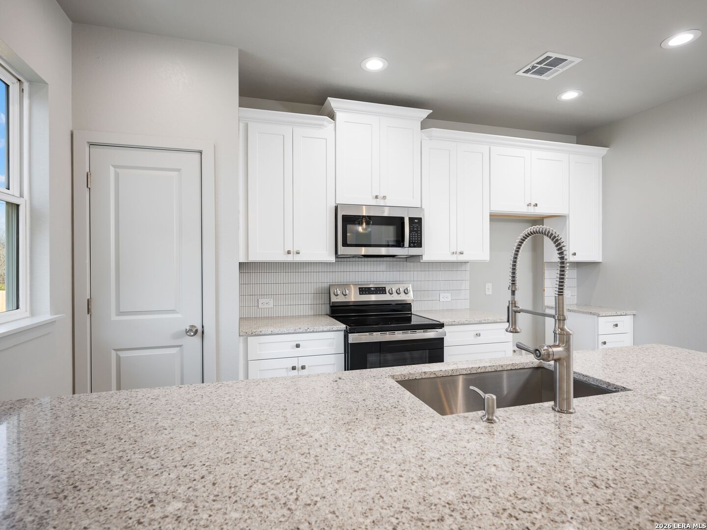 14657 Main Street Lytle, TX 78052 - Photo 19 of 31