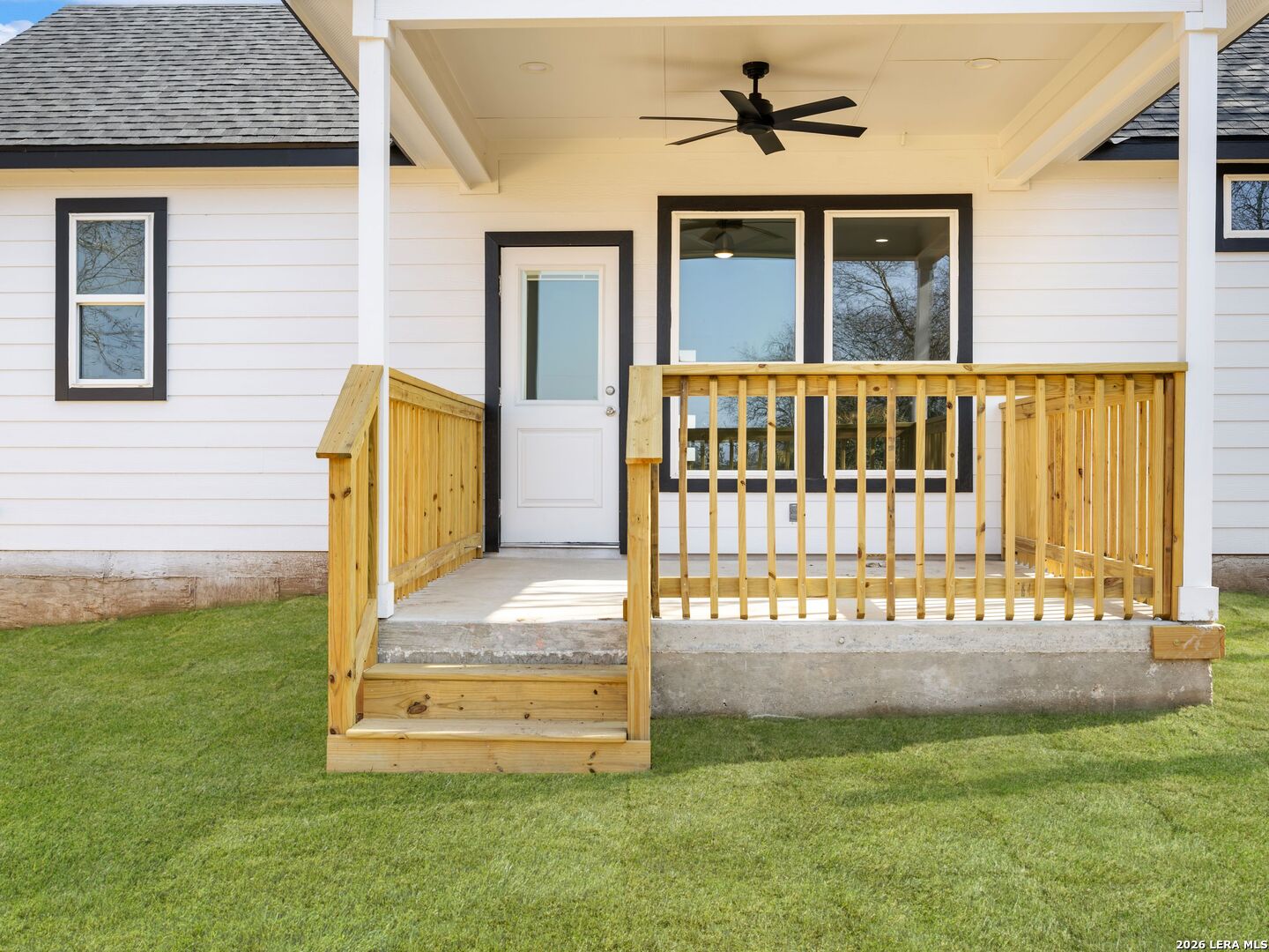 14657 Main Street Lytle, TX 78052 - Photo 26 of 31