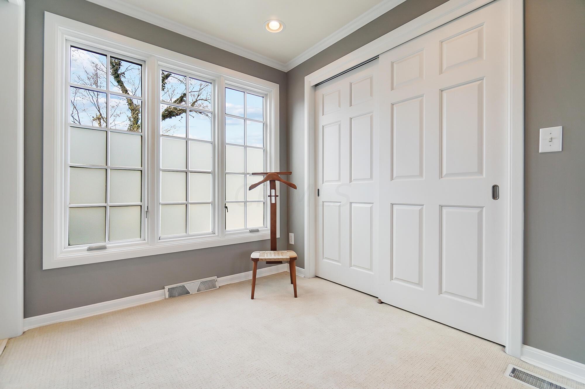 1742 Edgemont Road Upper Arlington, OH 43212 - Photo 55 of 70 057