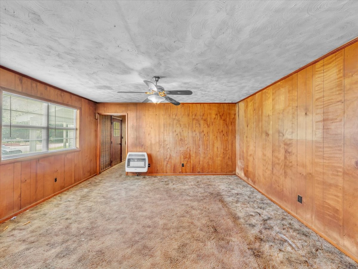 707 Molino Road Taft, TN 38488 - Photo 16 of 28 an empty room with windows
