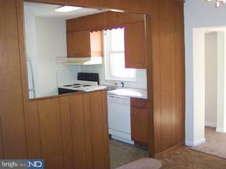 9808 Woodfern Road Philadelphia, PA 19115 - Photo 4 of 6