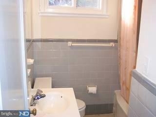 9808 Woodfern Road Philadelphia, PA 19115 - Photo 6 of 6
