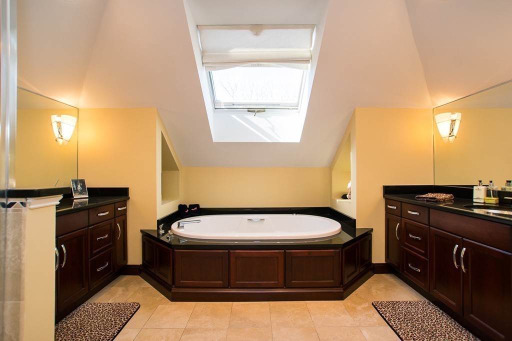 60 Gardner Road, Unit 2 Brookline, MA 02445 - Photo 12 of 26