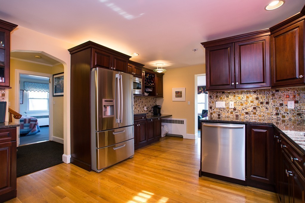 60 Gardner Road, Unit 2 Brookline, MA 02445 - Photo 3 of 26