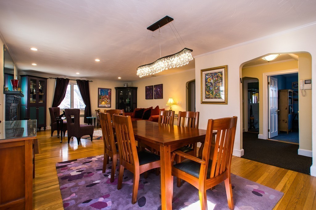 60 Gardner Road, Unit 2 Brookline, MA 02445 - Photo 5 of 26