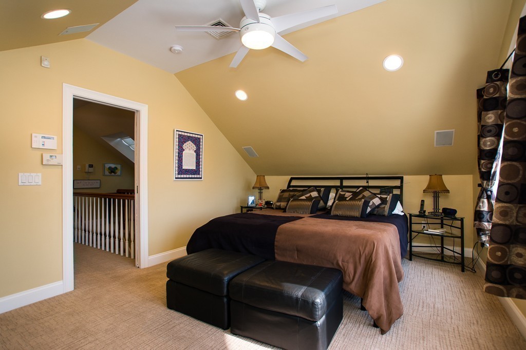 60 Gardner Road, Unit 2 Brookline, MA 02445 - Photo 9 of 26